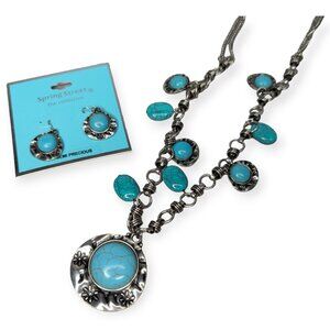 NWT Spring Street The Collection Semi Precious Turquoise Necklace & Earring Set